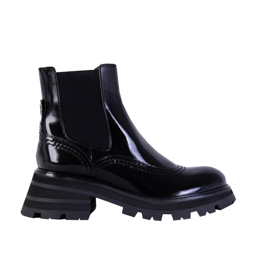 Alexander McQueen Alexander McQueen Black Leather Chelsea Boots